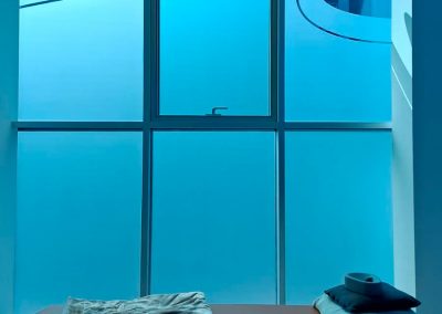 Beispiel Glasdekor in einem Behandlungsraum - Physiopraxis