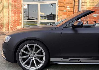 Audi schwarz matt Vollfolierung