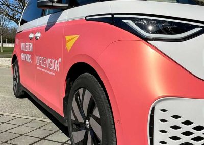 Fahrzeug ID BUZZ Beschriftung Firma Office Vision