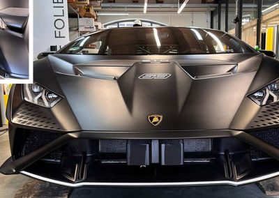 Lambo schwarz mit Lackschutzfolie